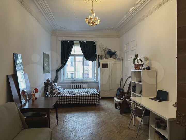 Комната 23,9 м² в 9-к., 3/5 эт.