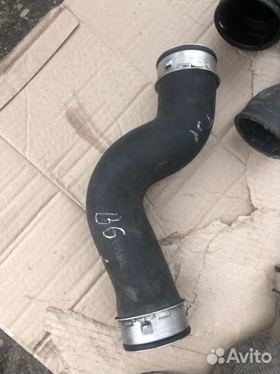 Трупка на интеркулер на Фольксваген пассат Б6