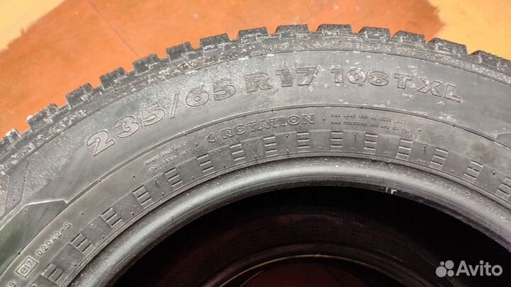 Nokian Tyres Hakkapeliitta 5 SUV 235/65 R17 108T