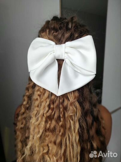 Заколка для волос бант