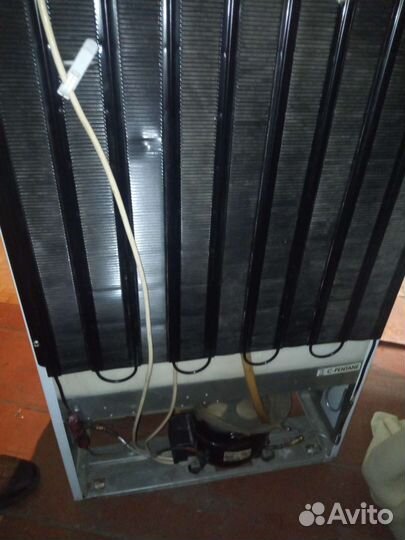 Холодильник indesit