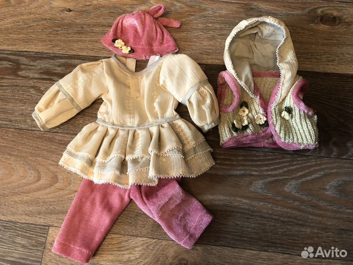 Фарфоровая кукла