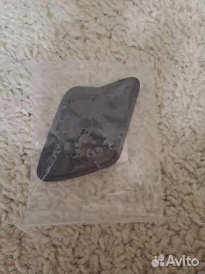 Крышка омывателя фар на Форд Мондео 4