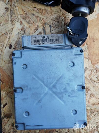 Блок управления двигателем Ford Focus 1 1.6 cdda