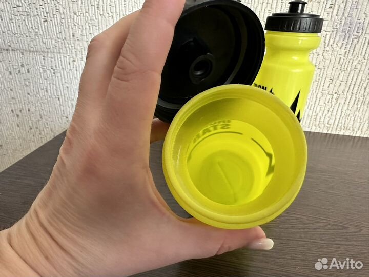 Бутылка для воды спортивная