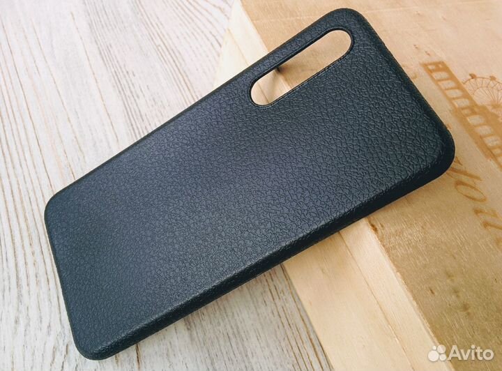 На Xiaomi mi9 se стекло чехол поклейка