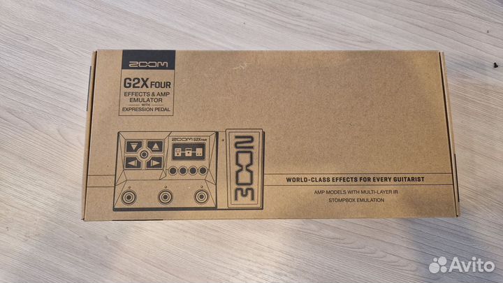 G2X Four zoom Гитарный процессор