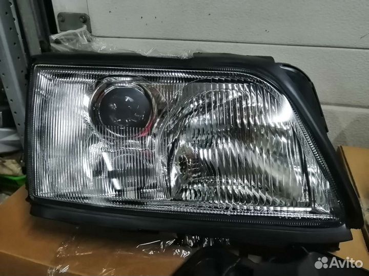 Фары передние Audi A6 C4 новые Depo