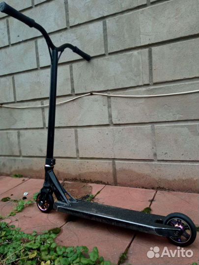 Трюковой самокат tech team brok