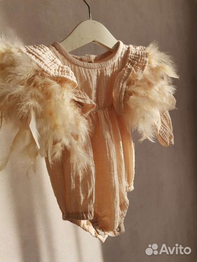 Боди для девочки с перьями
