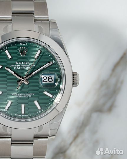 Rolex Oyster Perpetual Datejust 41mm Green Fluted