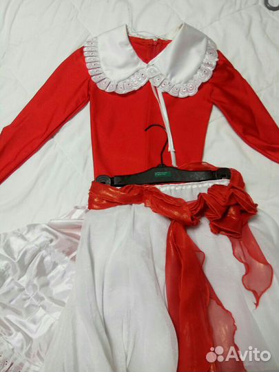 Костюм праздничный