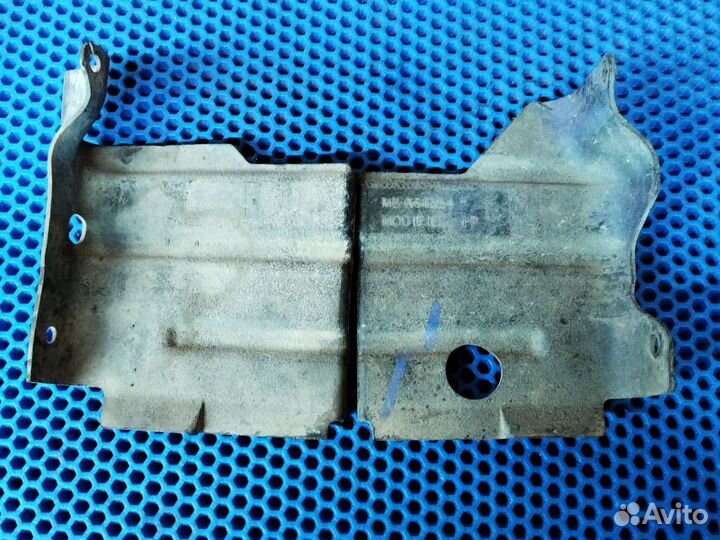 Диффузор воздушных потоков Mitsubishi space runner