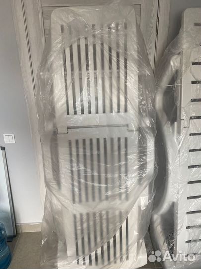 Шезлонг лежак садовый пластиковый