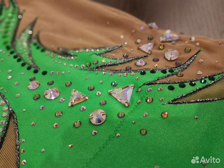 Костюм для художественной гимнастики 118 р