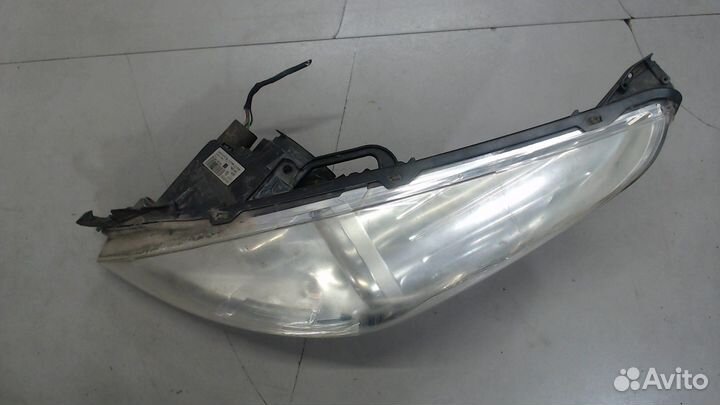 Фара (передняя) Peugeot 3008, 2011