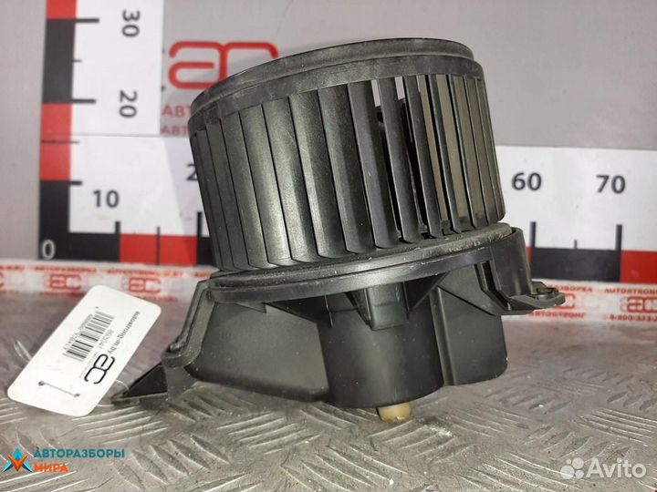 Моторчик печки Opel Combo 4 (D) 2012 164330100