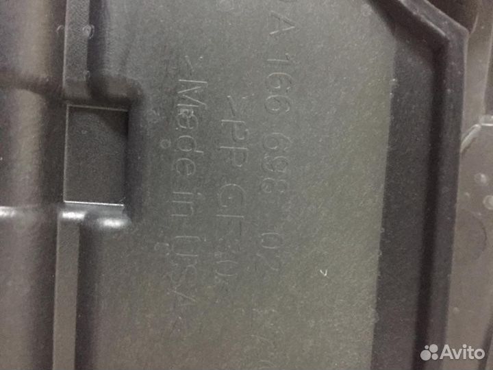 Продам пороги на Мерседес мл 166