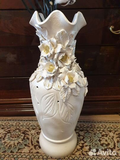 Ваза напольная с цветами