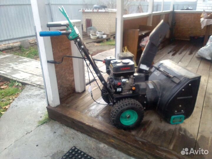 Снегоуборочная машина