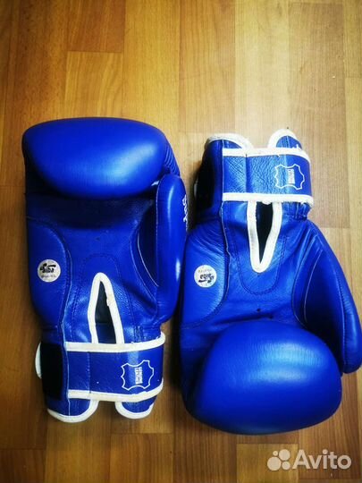 Боксерские перчатки 12 oz