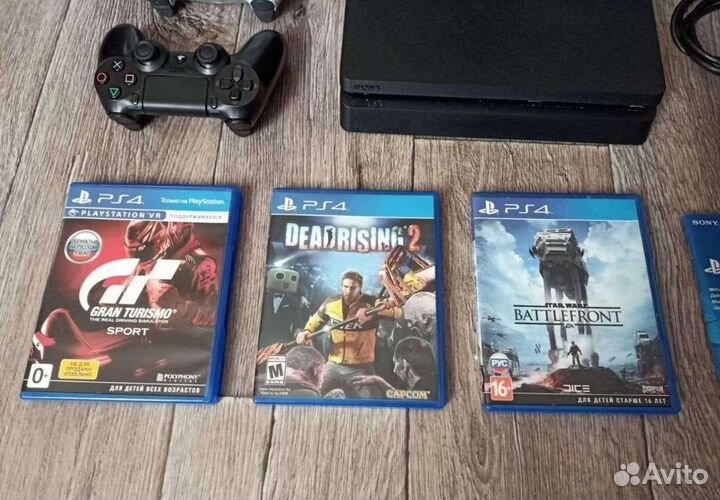 Sony PS4. Гарантия, два геймпада