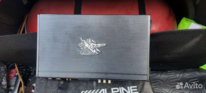 Услитель 4 канальный zeus d-4.250