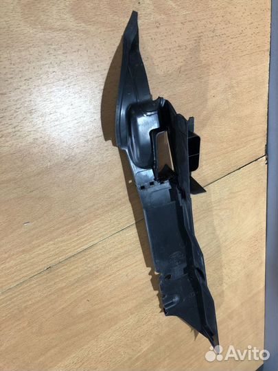 Накладка переднего левого крыла Форд Фокус 2+ рест