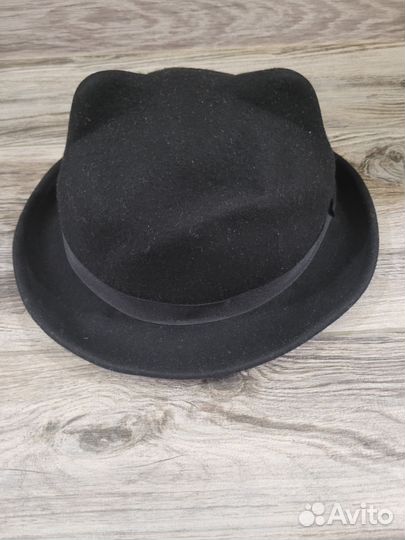 Шляпа черная