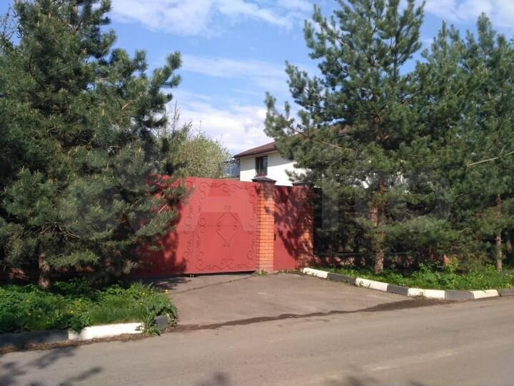 Дом 110,9 м² на участке 12,5 сот.