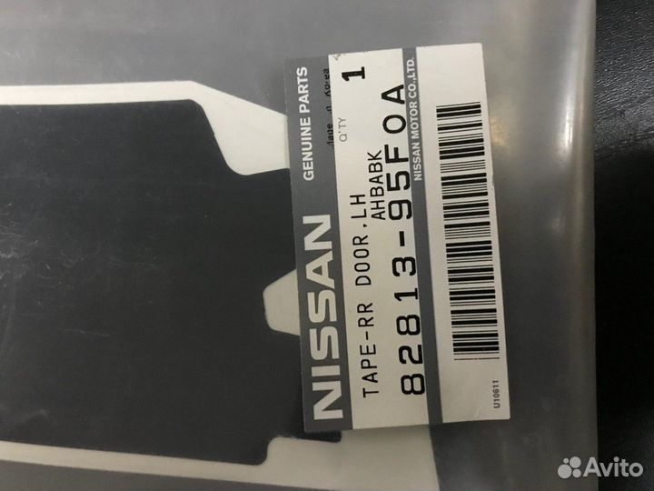 Наклейка рамки двери задней, левой Nissan Almera