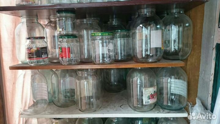 Продаются банки разной емкости с крышками и без