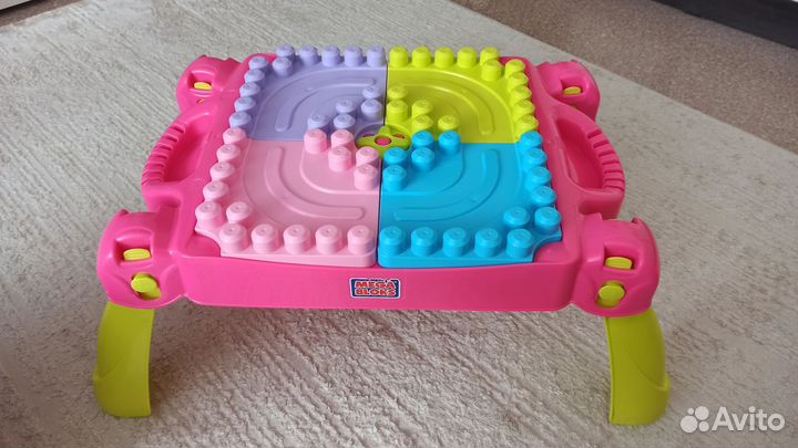 Игровой столик мега блок с конструктором