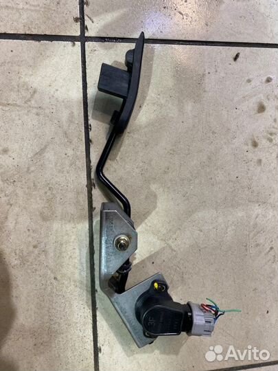 Педаль газа Nissan Primera WTP12 QR20 2003