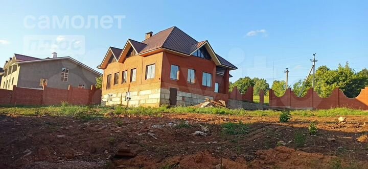 Дом 597,1 м² на участке 15 сот.