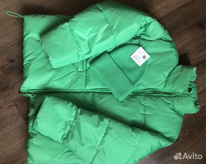 Куртка и шапка sela едет к покупателю