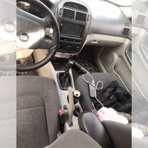 Kia Cerato 1.5 MT, 2006, 250 000 км, с пробегом, цена 220 000 руб.