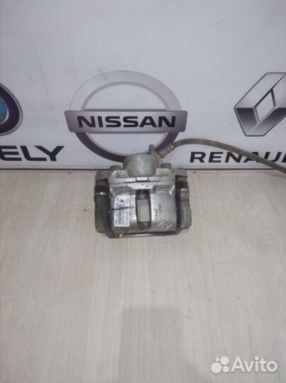 Суппорт тормозной перед Renault sandero Лев