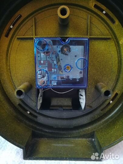 Часы настольные Весна