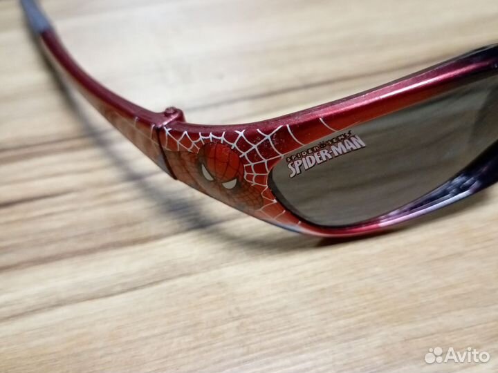 Солнцезащитные очки Marvel оригинал