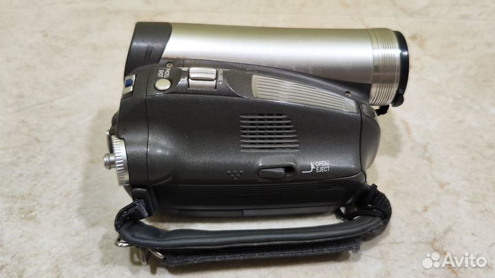 Видеокамера Panasonic NV-GS27