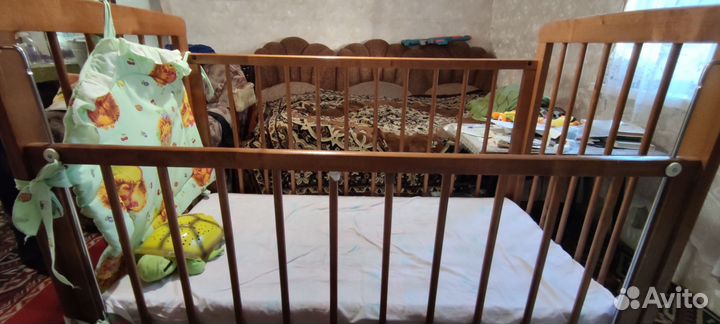 Детская кроватка