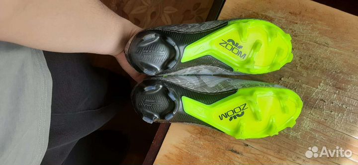 Футбольные бутсы nike air zoom