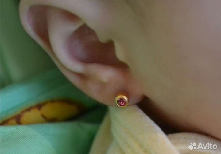 Прокол ушей детям