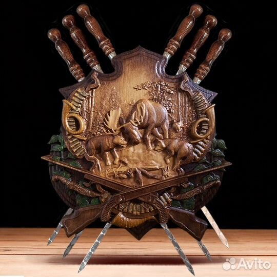 Резная деревянная шампурница