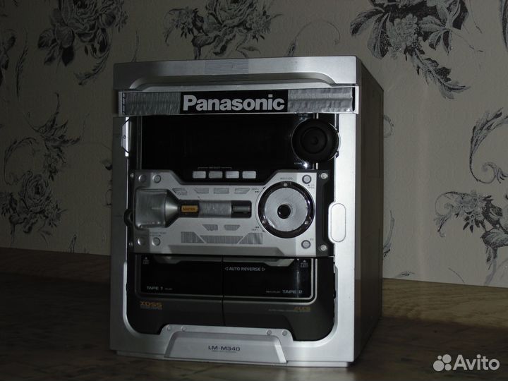 Мощный Муз. центр. Есть Радио и AUX вход