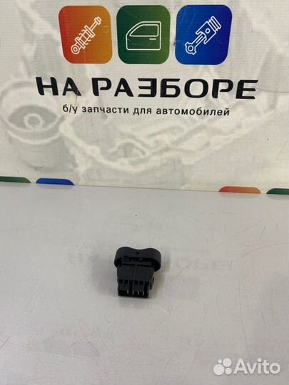 Кнопка обогрева стекла задняя Nissan Almera G15