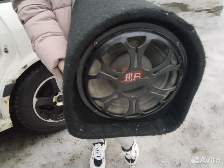 Активный сабвуфер