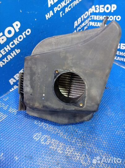 Корпус воздушного фильтра Cadillac Cts 1 седан LP1