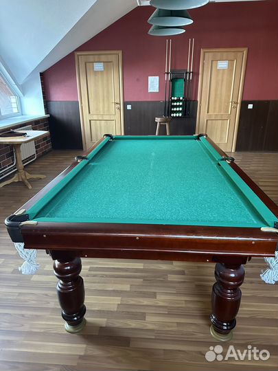 Бильярдный стол